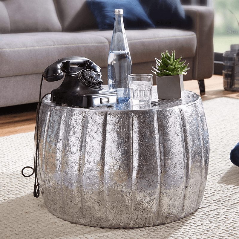 Oval coffee tables